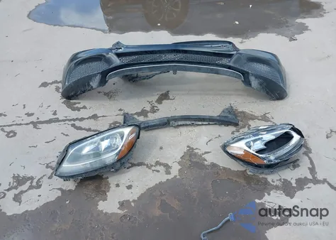 2016 Mercedes-Benz C 300 z USA, uszkodzony, nr VIN WDDWF4JB0GR143896